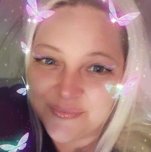 Meet your Posher, Elisa